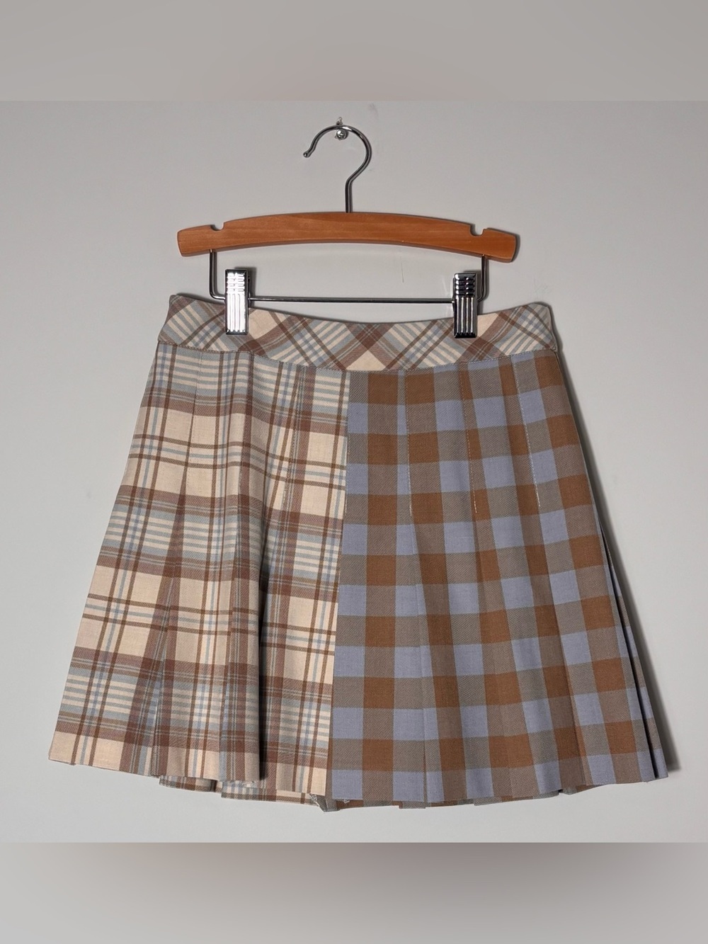 Aritzia Sunday Best Olive Micro Skirt – Blue & Brown Plaid – Size 00 - Picture 1 of 4